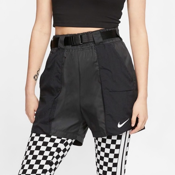 Nike Sportswear Woven High‎ Rise Buckle Belted Black Swoosh Shorts Size Small - Picture 2 of 13